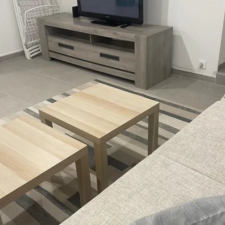 Bes,, F2 Renove Confort Avec Entree Independante