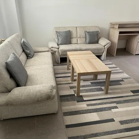 Bes,, F2 Renove Confort Avec Entree Independante *